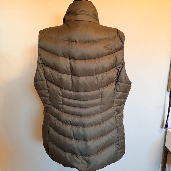 THE NORTH FACE WOMEN'S GOOSE DOWN PUFFER 550 VEST - Picture 8 of 9